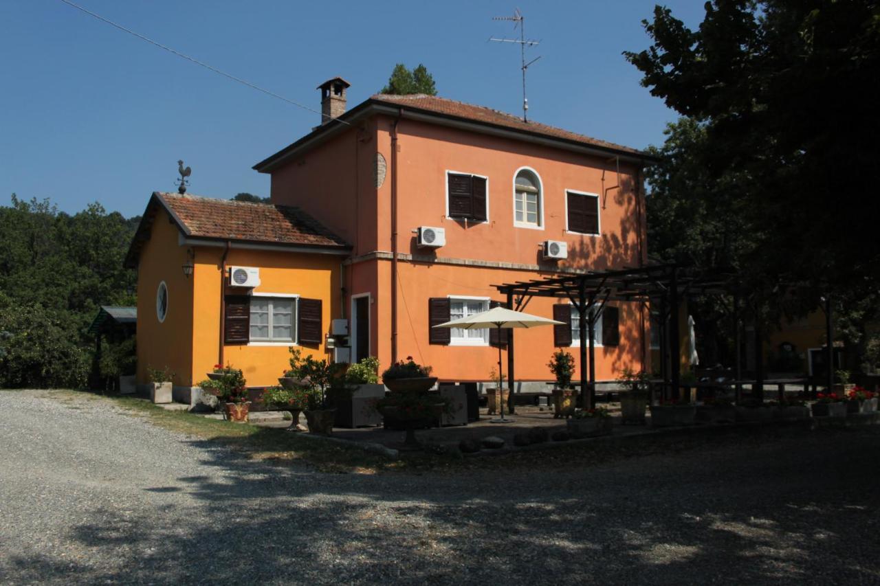 Villa Il Biancospino Casteggio Esterno foto