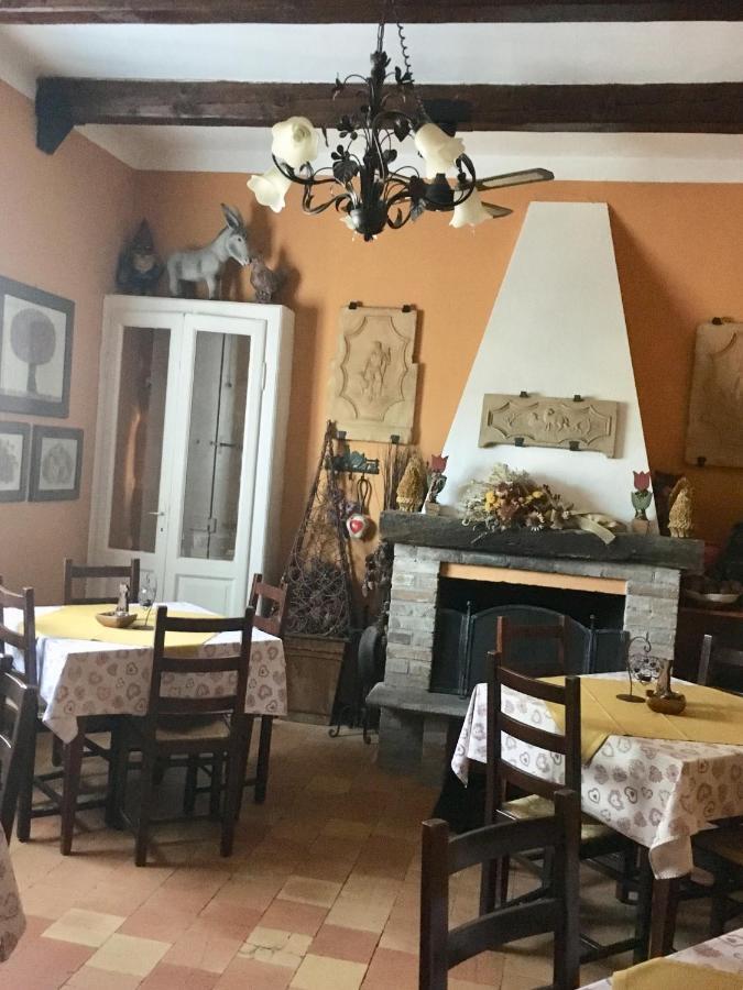 Villa Il Biancospino Casteggio Esterno foto