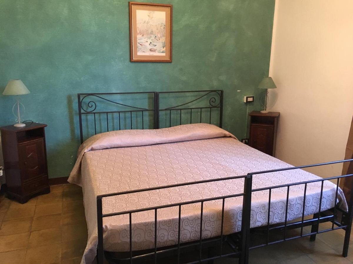 Villa Il Biancospino Casteggio Esterno foto
