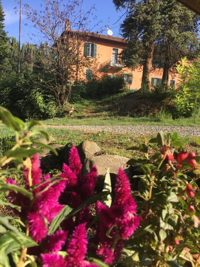 Villa Il Biancospino Casteggio Esterno foto